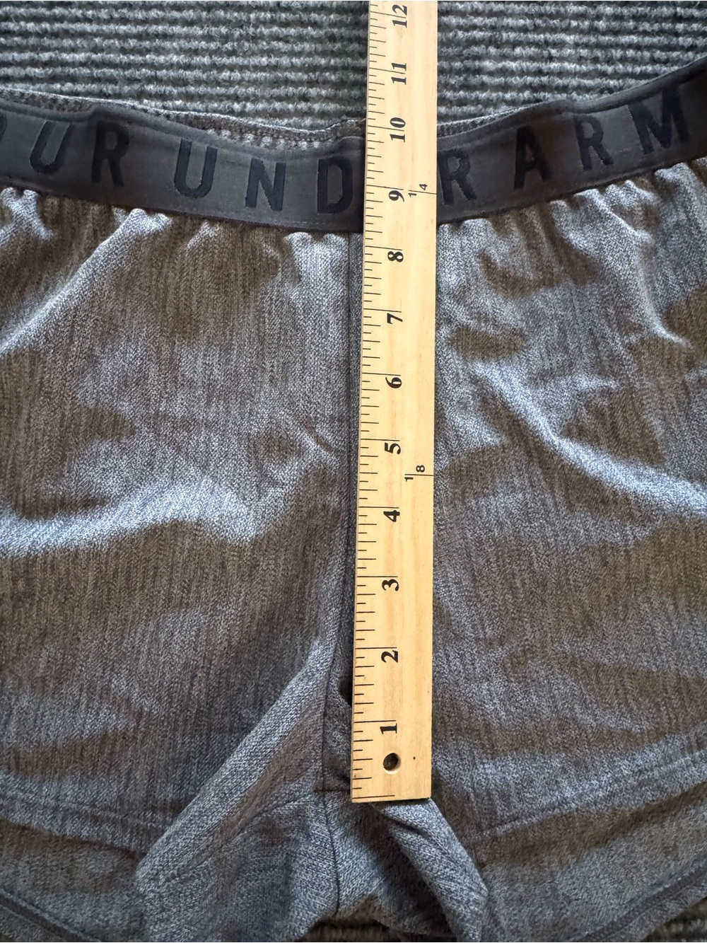 Lot of 2 Under Armour Women's Running shorts running, hiking Women's Medium - Picture 4 of 15